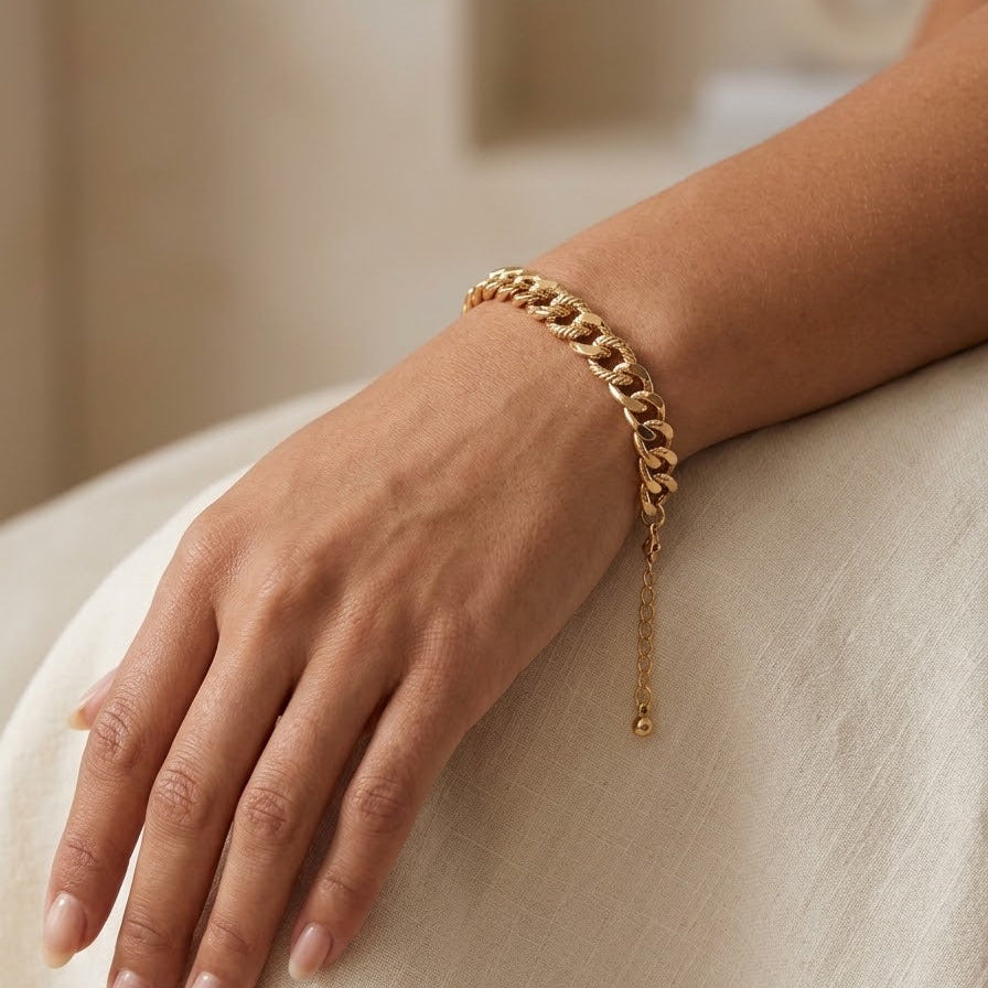 lia Gold Chain Bracelet