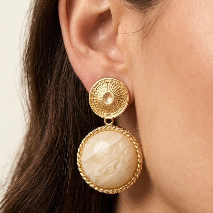 Vintage Cream Resin Drop Earrings – Textured Gold Sunburst Statement Earrings